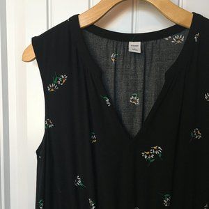 Old Navy Waist-Defined Daisy Dress, Sleeveless